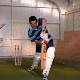 2004-07-27 Richard Wiley batting - Cricket Scholar 01