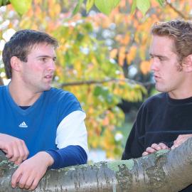 Andrew Ellis (Cricket Scholar, 2000) and Grant Polson (Rugby Scoholar, 1999), 2001 02