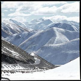 Mountains snow, 1972 05