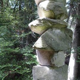 2018 Chris Booth Stone pillar 02