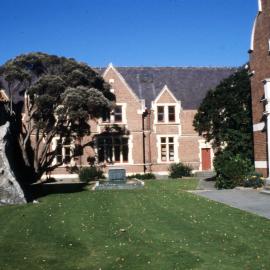 Hudson Rock and fountain