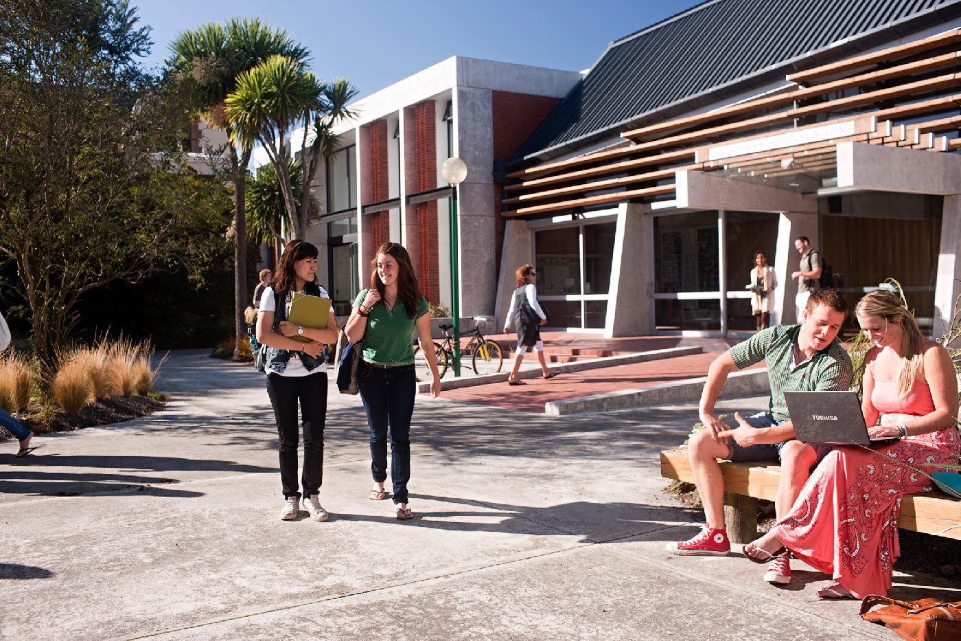 Nov 1986
Revised Bachelor of Commerce Degree developed