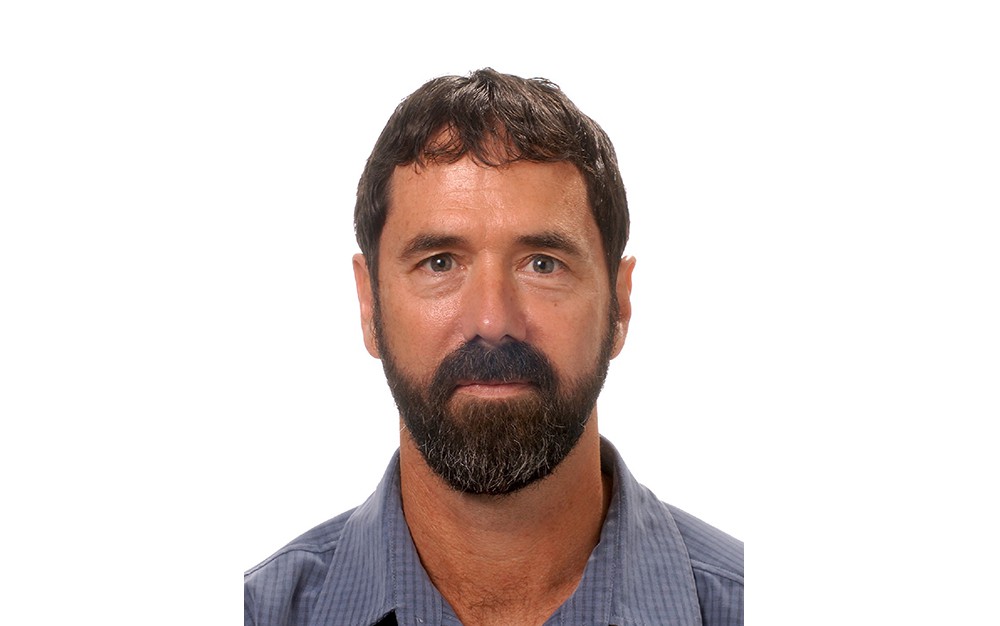 Professor Travis Glare