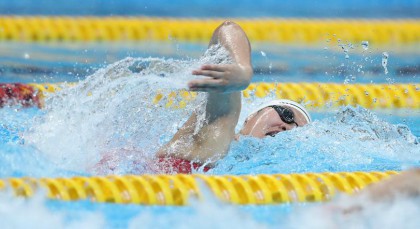 Chinese swimmer Zhu Menghui competes in the women's 4x100m Freestyle Relay final of the 18th Asian Games in Jakarta, Indonesia, Aug. 19, 2018. (Xinhua/Li Xiang)