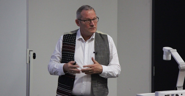 27 September 2019
Climate researcher issues challenge to NZ