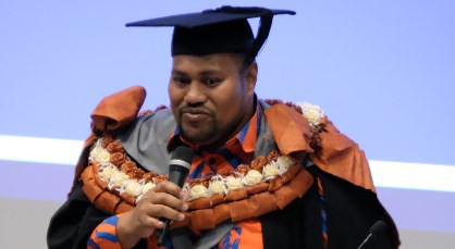  Doni Wainiqolo from Fiji speaks after receiving his award.
