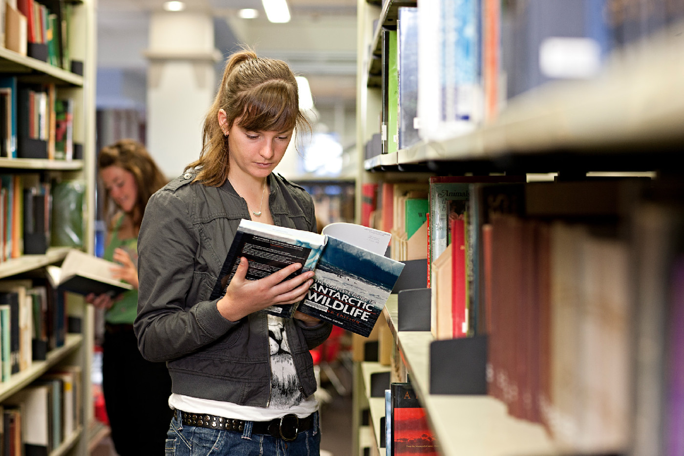 6 October 1992 
Student Training in Library Use Now Compulsory