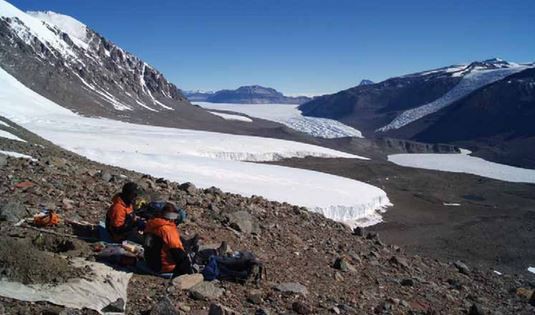 23 December 1997 
Peat find unlocks secrets of New Zealand's inter-glacial past