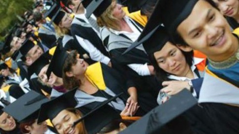 24 April 2001 
Over 700 to graduate from Lincoln