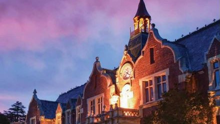 8 June 1992 
Lincoln Provides Cheer amid the Power Crisis