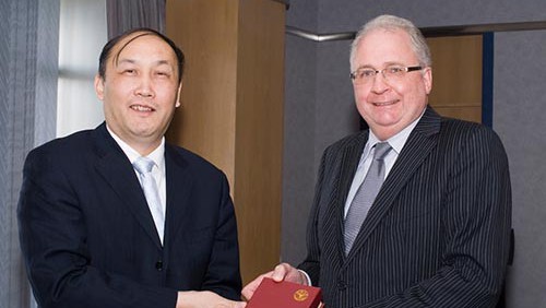 Yang Wei and Roger Field