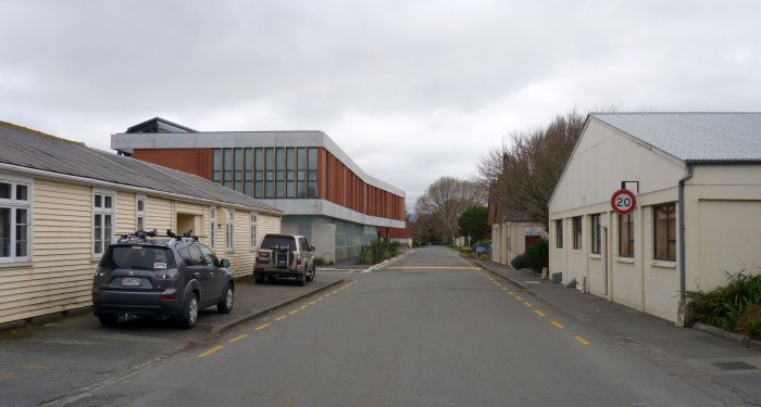 7 September 2010
Undamaged buildings photos - earthquake 