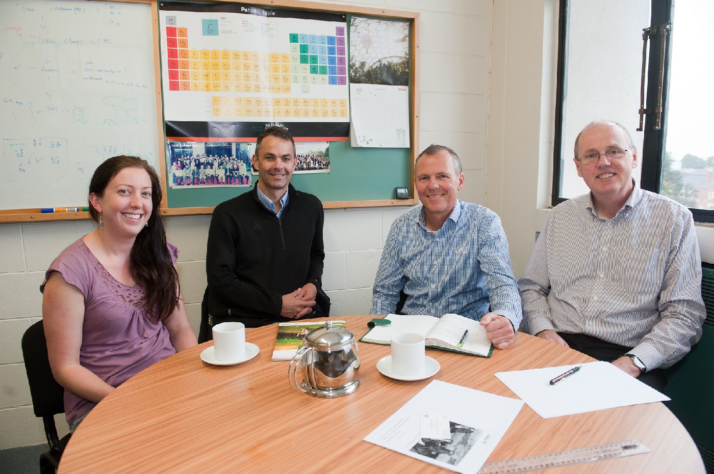 Hannah Franklin (Lincoln University PhD student), Grant Matthews (Pioneer Business Manager), Dr Jacob Kleinmans (Pioneer Forage Products Manager), Professor of Ecology, Nick Dickinson (Lincoln University)