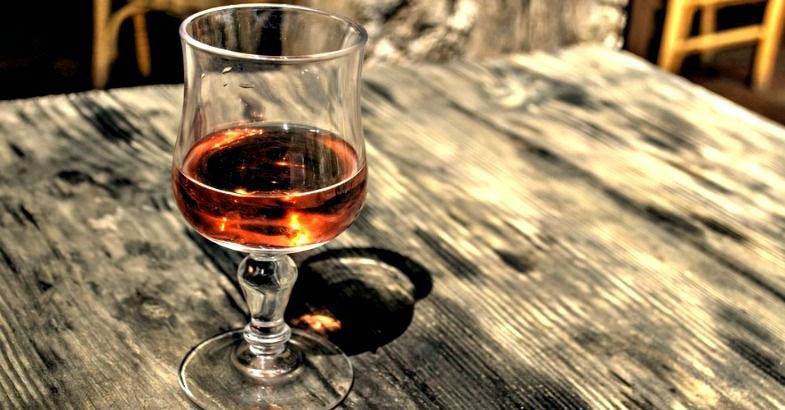 21 April 2016
Time to stop and smell the ros&eacute;