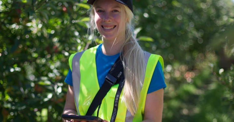 30 September 2021  New partnership allows horticulture students to earn while they learn