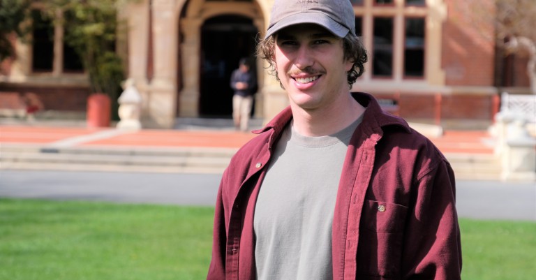 27 October 2021  Scholarship recipient finds friendly advice worth listening to