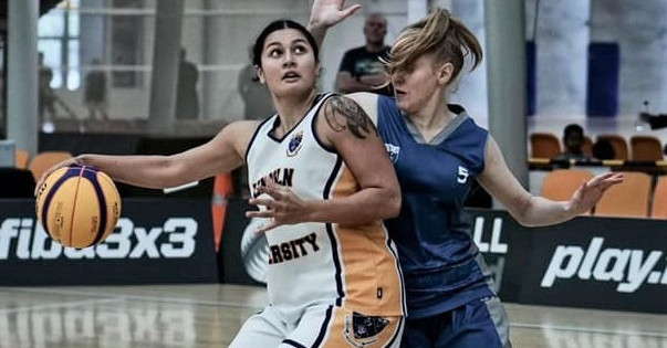 11 March 2022
New partnership provides insights on women in sport